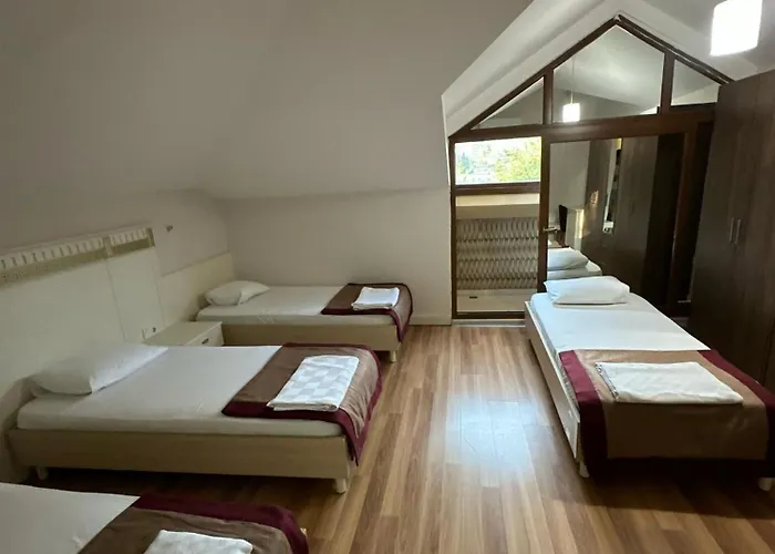 Classic Quadruple Room