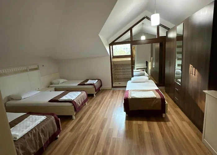 Classic Quadruple Room