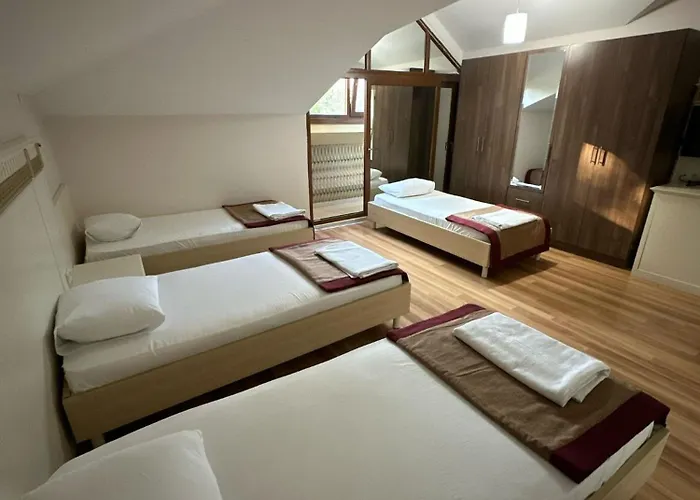 Classic Quadruple Room